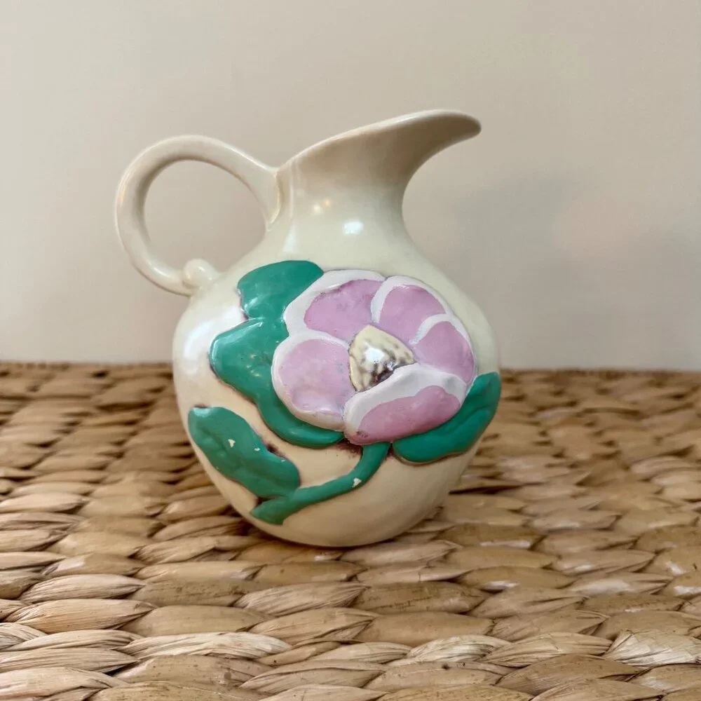 Red Wing Pottery #1028 Magnolia Flower Pitcher Vase Vintage 1940's Matte Ivory